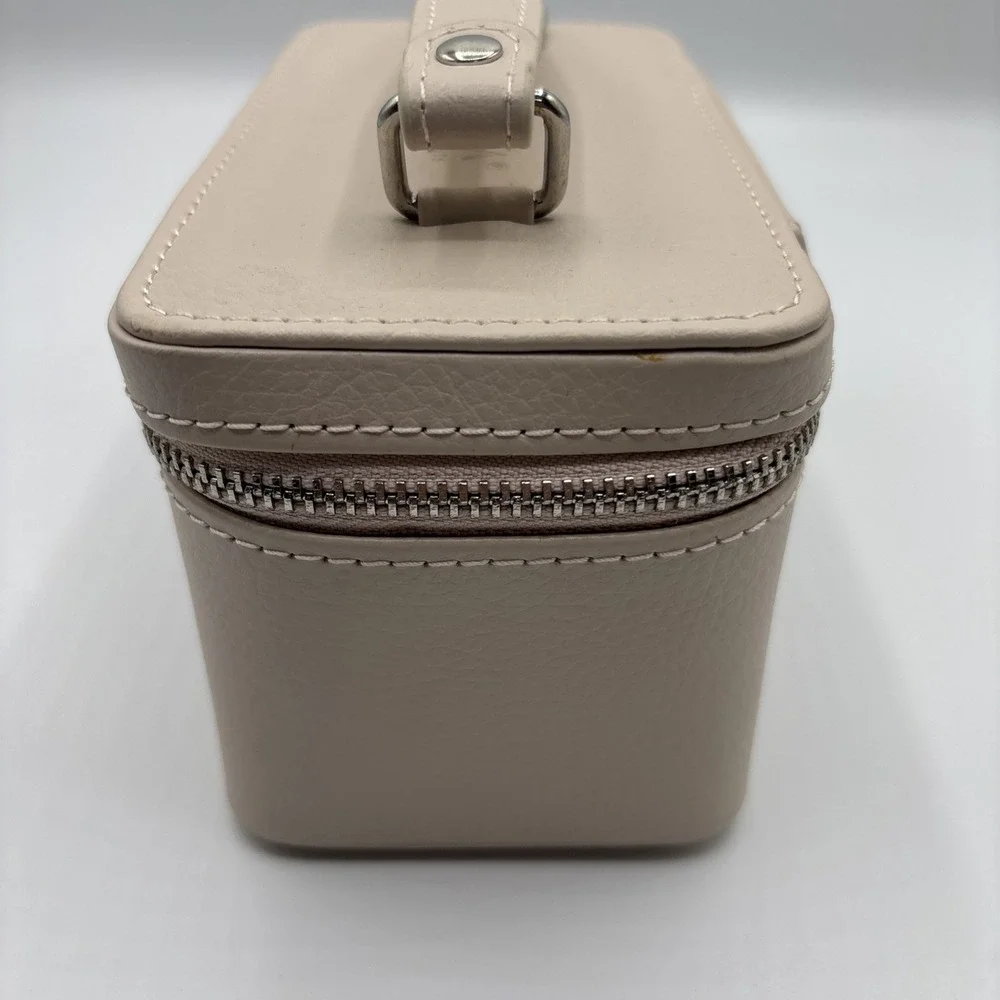 Pandora Beige Faux Leather Jewelry Box/Travel Case w/Black Velvet Interior